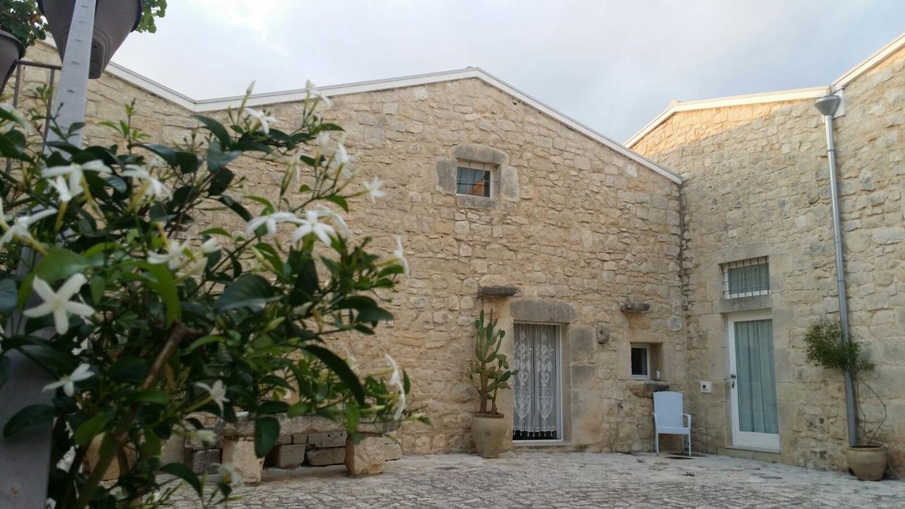 Valata Minusa Country Resort Cannizzara ภายนอก รูปภาพ